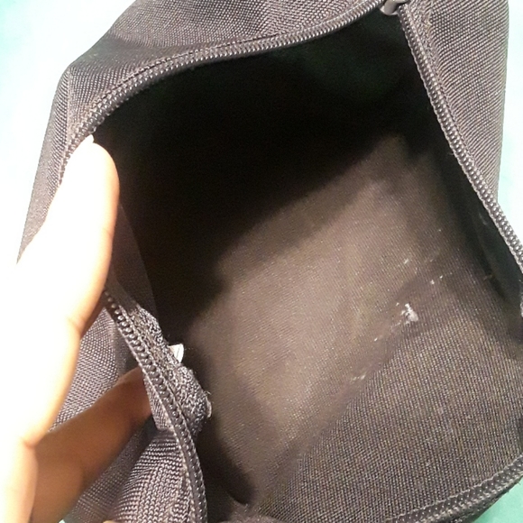 ADIDAS TOILETRY BAG - Picture 8 of 8